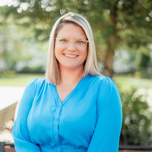 Leigh-Anne Helms Headshot